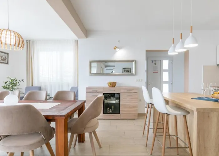 Rania - Korcula By Guide Villa Blato (Korcula)